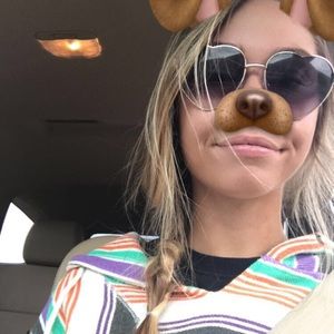 Meet your Posher, Carly